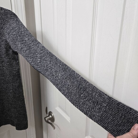 Lululemon Rest‎ Less Sweater Womens 4 Heathered black Thumb holes Running - Picture 9 of 9